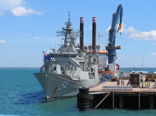 Frigate HMAS Parramatta (FFH 154) 4