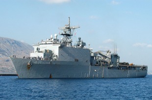Dock landing ship USS Ashland (LSD-48) 0