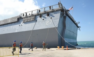 Amphibious transport dock USS Portland (LPD-27) 4