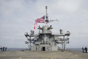 Amphibious command ship USS Mount Whitney (LCC-20) 3