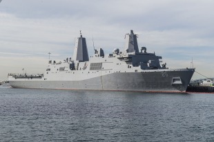 Десантный транспорт-док USS Somerset (LPD-25) 1