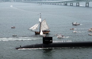 Nuclear submarine USS Rhode Island (SSBN-740) 1