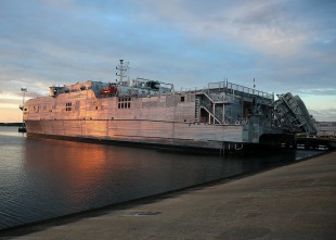 Expeditionary fast transport USNS Yuma (T-EPF-8) 2