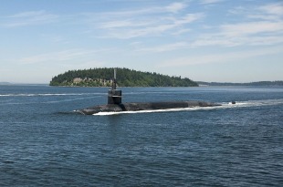 Nuclear submarine USS Louisiana (SSBN-743) 0