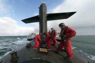 Nuclear submarine Le Vigilant (S618) 4