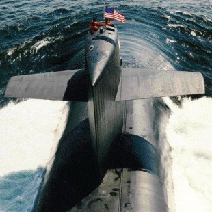 Nuclear submarine USS Maine (SSBN-741) 1