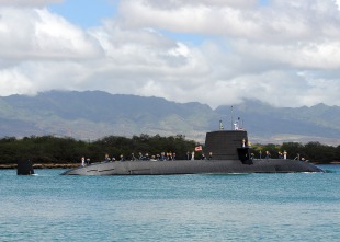 Diesel-electric submarine JS Mochishio (SS-600) 3