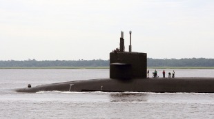 Nuclear submarine USS West Virginia (SSBN-736) 1