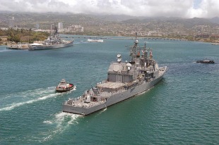 Guided-missile cruiser USS Vincennes (CG-49) 4