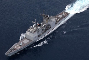Guided-missile cruiser USS Lake Champlain (CG-57) 2