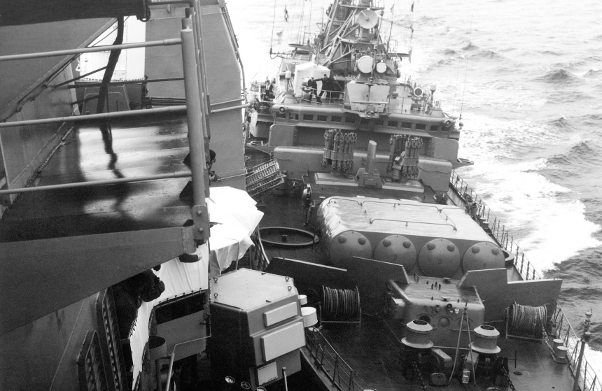 The Soviet Krivak-class frigate Bezzavetnyy intentionally hit Yorktown in 1988