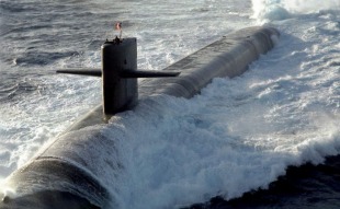 Nuclear submarine USS Louisiana (SSBN-743) 2
