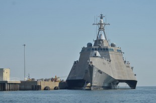 Littoral combat ship USS Independence (LCS-2) 1