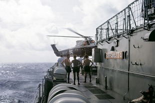 Destroyer escort HMAS Parramatta (DE 46) 4