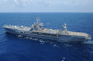 Amphibious command ship USS Blue Ridge (LCC-19) 1