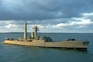 Frigate HMS Londonderry (F108) 4