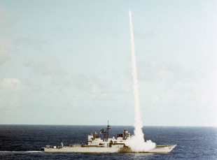 Ракетный крейсер USS Yorktown (CG-48) 2