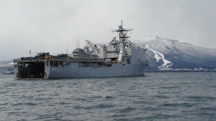Dock landing ship USS Tortuga (LSD-46) 2
