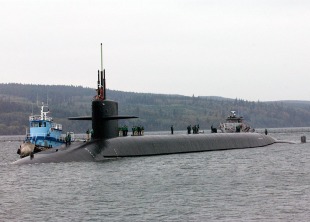 Nuclear submarine USS Louisiana (SSBN-743) 4