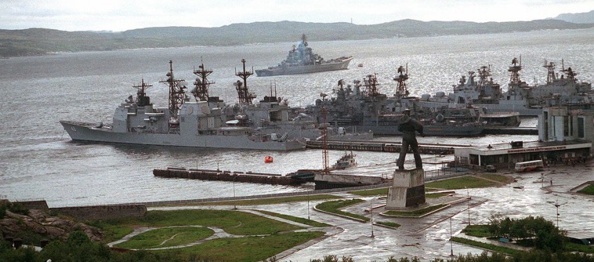 USS Yorktown (CG-48) in Severomorsk