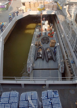 Dock landing ship USS Tortuga (LSD-46) 4
