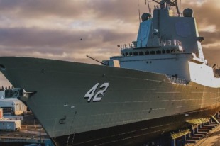 Guided missile destroyer HMAS Sydney (DDG 42) 3