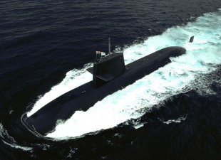 Diesel-electric submarine JS Oyashio (TSS-3608) 1