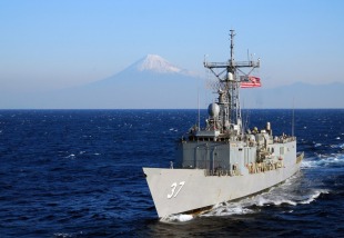 Guided missile frigate USS Crommelin (FFG-37) 0