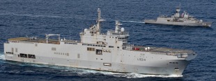 Amphibious assault ship Tonnerre (L9014) 2