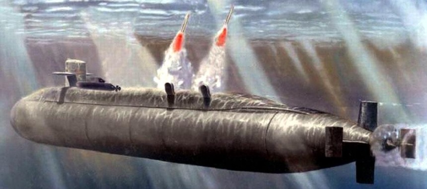 Подводная лодка Огайо производит пуск ракет из подводного положения