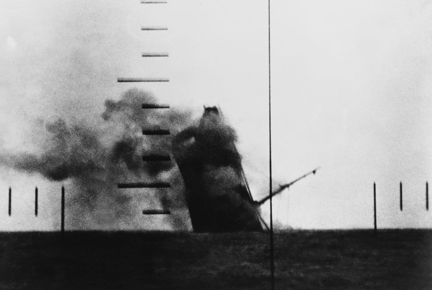 Атака на японский транспорт Nitu Mary, 23 марта 1943 года. Снимок сделан через перископ