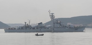 Frigate Dandong (543) 2