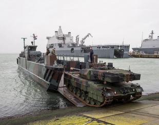 Универсальный корабль снабжения HNLMS Karel Doorman (A833) 4