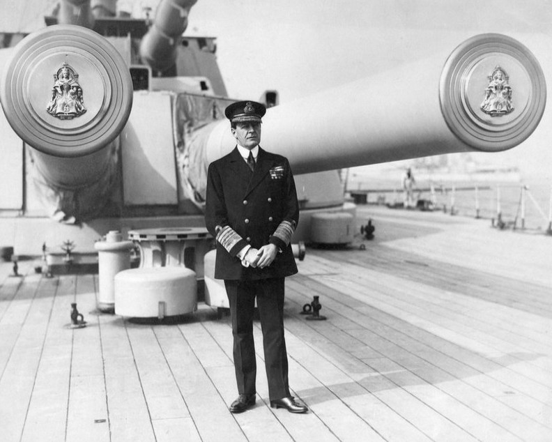 Адмирал Дэвид Битти на борту крейсера Куин Элизабет