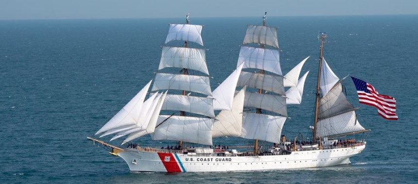 Трехмачтовый барк USCG Eagle