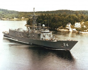Guided missile frigate USS Jack Williams (FFG-24) 0