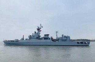 Frigate Lianyungang (522) 2