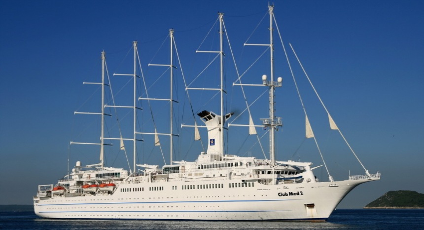 Круизное судно Club Med 2