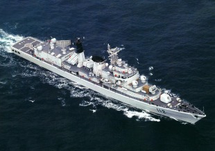 Luhu-class destroyer (Type 052) 1