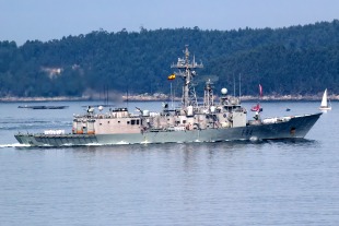 Guided missile frigate SPS Reina Sofía (F84)‎ 0