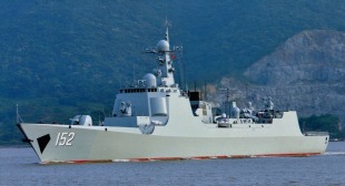 Guided missile destroyer Jinan (DDG 152) 0