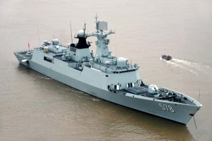 Guided missile frigate Yangzhou (578) 1