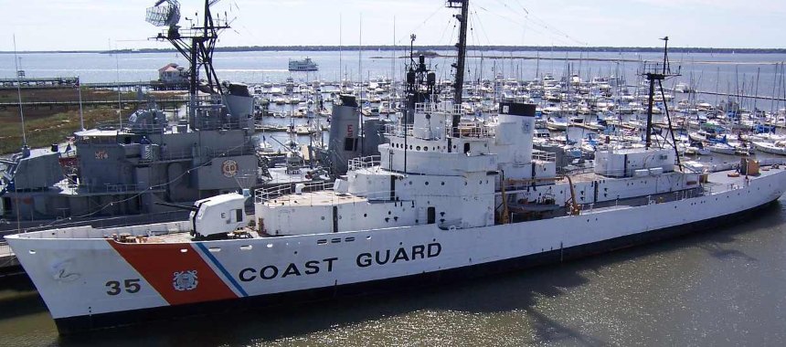 Корабль береговой охраны USCGC Ingham