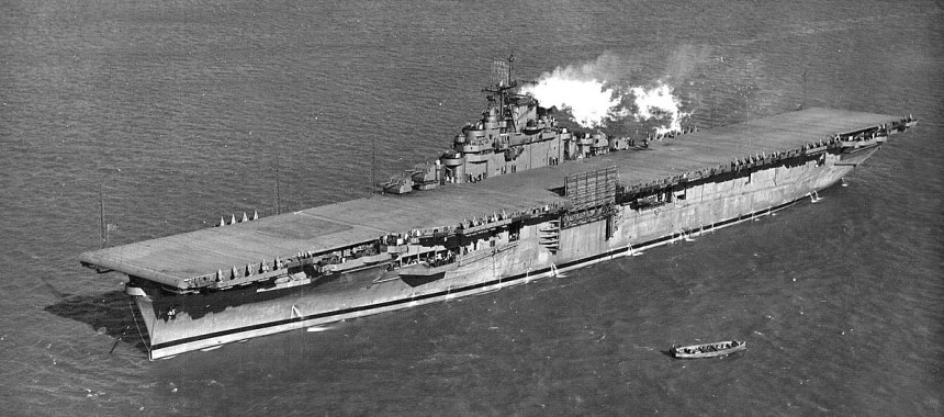 Головной корабль Essex (CV-9)