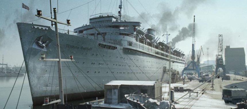 Погрузка лайнера Wilhelm Gustloff в порту