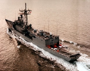 Guided missile frigate USS Kauffman (FFG-59) 2