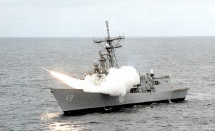 Guided missile frigate USS Vandegrift (FFG-48) 1