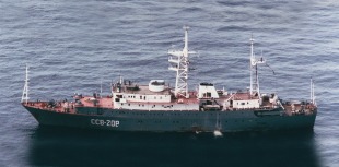 Средний разведывательный корабль «Курилы» (ССВ-208) 2
