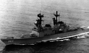 Destroyer USS Paul F. Foster (DD-964) 3
