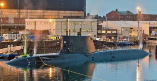 Nuclear submarine HMS Audacious (S122) 2